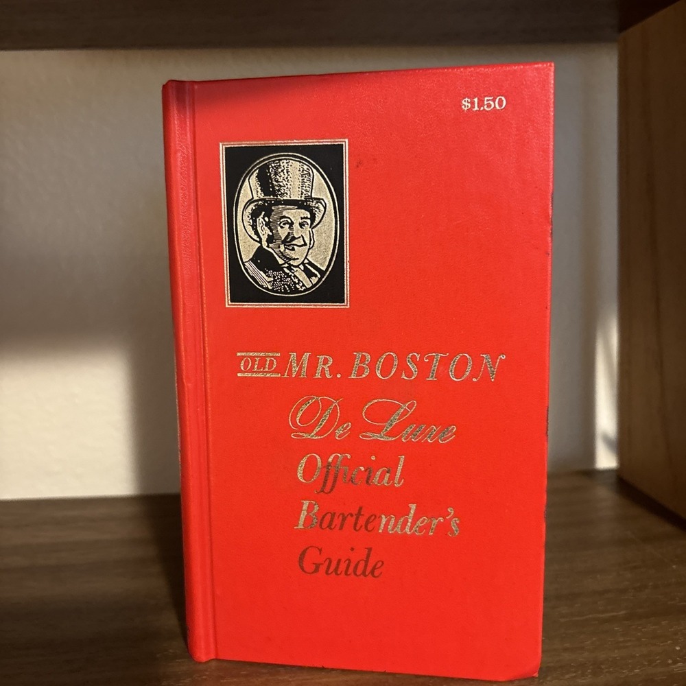 Mr‎ Boston De Luxe Bartender's Guide 1970 50th Printing Vintage Cocktail Book